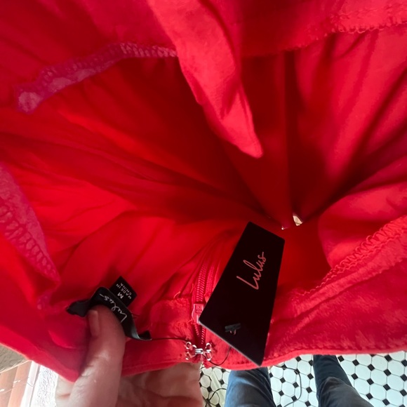 Lulu’s Bold New Look Bright Red Tie-Back Midi Dress With Pockets NWT size medium - Picture 6 of 7
